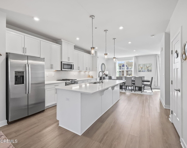 101 Midland Avenue - Photo Thumbnail 15