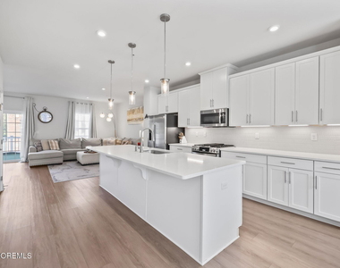 101 Midland Avenue - Photo Thumbnail 9