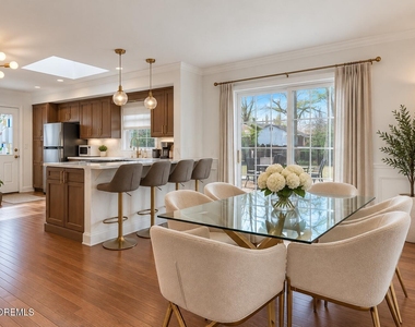 704 Carol Avenue - Photo Thumbnail 1