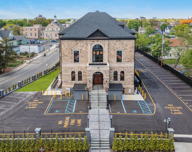 179 Chelsea Avenue - Photo Thumbnail 19