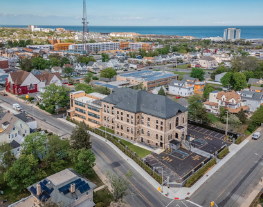 179 Chelsea Avenue - Photo Thumbnail 12