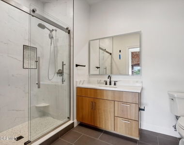 179 Chelsea Avenue - Photo Thumbnail 8