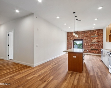 179 Chelsea Avenue - Photo Thumbnail 2