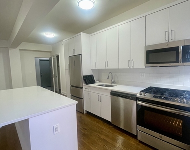 157 East 57th Street, 15G - Photo Thumbnail 3