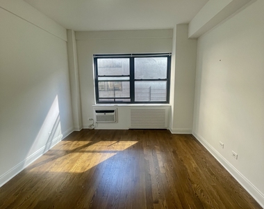 157 East 57th Street, 15G - Photo Thumbnail 5