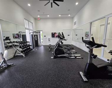 2352 Nw 125th Street - Photo Thumbnail 5