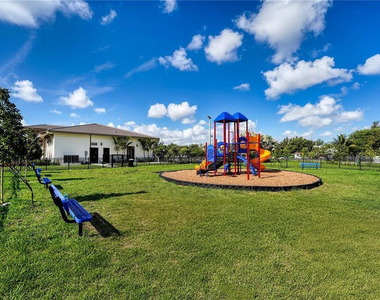 2352 Nw 125th Street - Photo Thumbnail 7