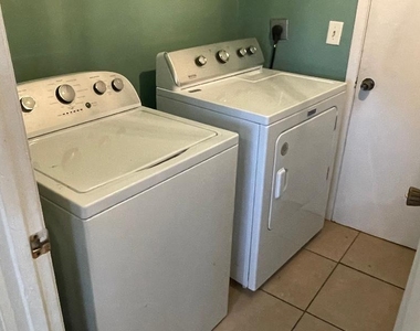 1317 Se Rivergreen Circle - Photo Thumbnail 14
