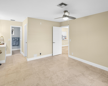 1111 Mahogany Way - Photo Thumbnail 17