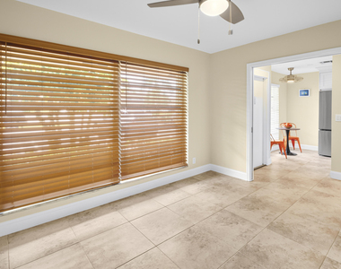 1111 Mahogany Way - Photo Thumbnail 6