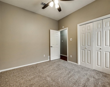 728 Nicole Drive - Photo Thumbnail 19