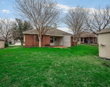 728 Nicole Drive - Photo Thumbnail 13