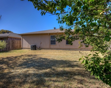 8108 Spruce Valley Drive - Photo Thumbnail 33
