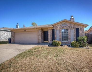 8108 Spruce Valley Drive - Photo Thumbnail 3