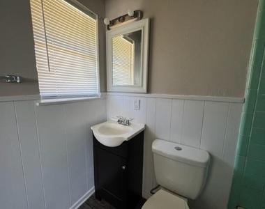 2333 Marsalis Drive - Photo Thumbnail 16
