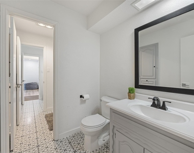 6802 Duffield Drive - Photo Thumbnail 24