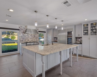 6802 Duffield Drive - Photo Thumbnail 11