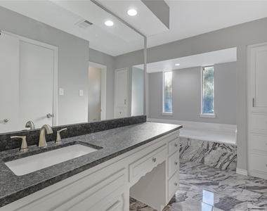 6802 Duffield Drive - Photo Thumbnail 19