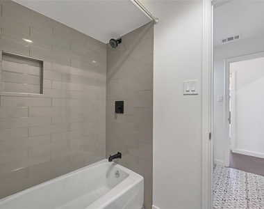 6802 Duffield Drive - Photo Thumbnail 25