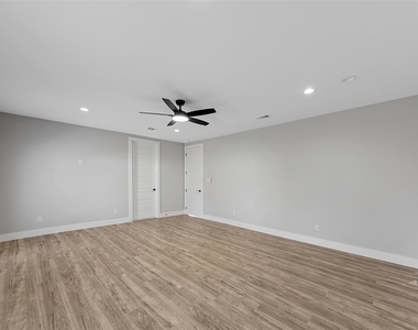 1510 Lindsay - Photo Thumbnail 11