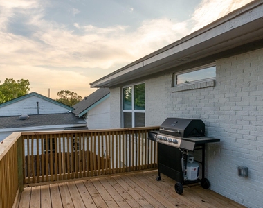 4514 Victor Street - Photo Thumbnail 5