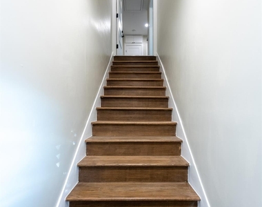4514 Victor Street - Photo Thumbnail 6