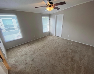 11009 Richardo Lane - Photo Thumbnail 11