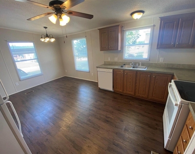 11009 Richardo Lane - Photo Thumbnail 4