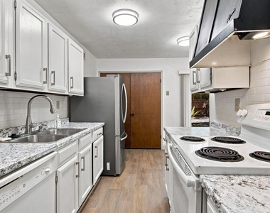 4025 Engleman Street - Photo Thumbnail 13