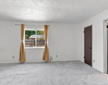 4025 Engleman Street - Photo Thumbnail 24