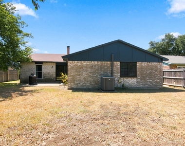 4025 Engleman Street - Photo Thumbnail 34