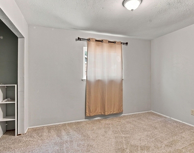 4025 Engleman Street - Photo Thumbnail 21