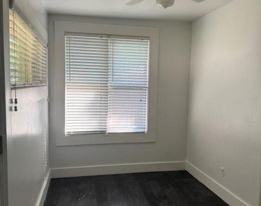 6818 Webster Street - Photo Thumbnail 5