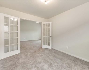 1307 James Street - Photo Thumbnail 8
