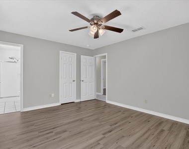 249 E Cunningham Avenue - Photo Thumbnail 31