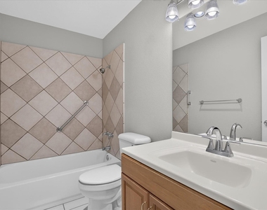 249 E Cunningham Avenue - Photo Thumbnail 20