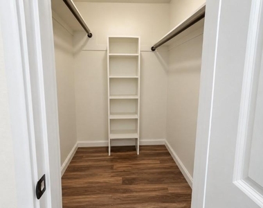 2703 Petersburg Drive - Photo Thumbnail 22