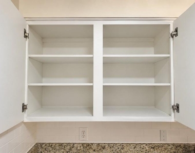 2703 Petersburg Drive - Photo Thumbnail 18