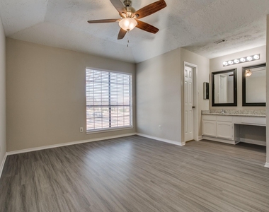 1108 Colmar Drive - Photo Thumbnail 19
