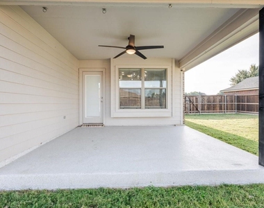 237 Whispering Dell Lane - Photo Thumbnail 22