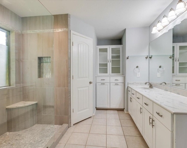 237 Whispering Dell Lane - Photo Thumbnail 13