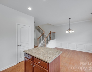 1118 Drayton Court - Photo Thumbnail 11