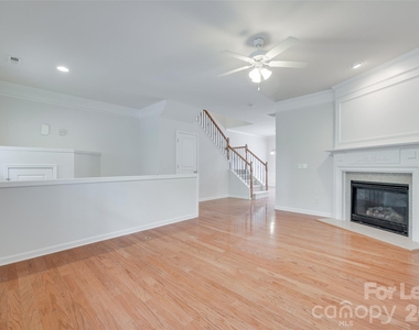 1118 Drayton Court - Photo Thumbnail 4