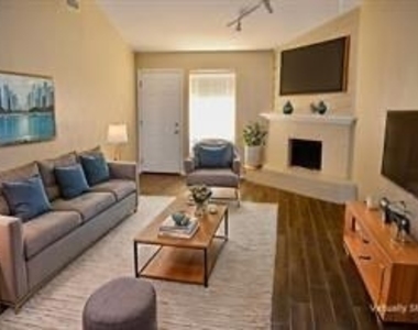 2729 Saint George - Photo Thumbnail 5