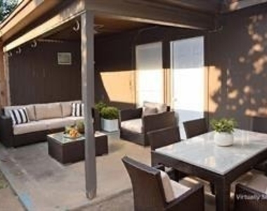 2729 Saint George - Photo Thumbnail 1
