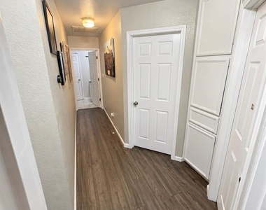 4807 Embers Drive - Photo Thumbnail 7
