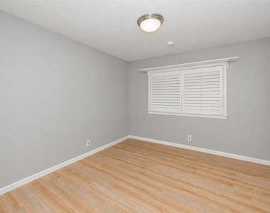 4808 Bonnell Avenue - Photo Thumbnail 21