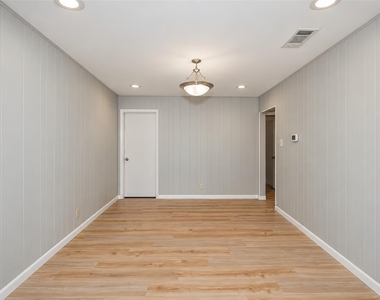 4808 Bonnell Avenue - Photo Thumbnail 10