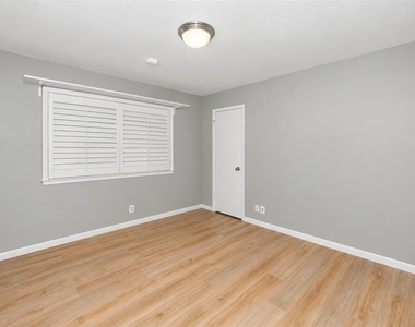 4808 Bonnell Avenue - Photo Thumbnail 22