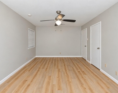 4808 Bonnell Avenue - Photo Thumbnail 18